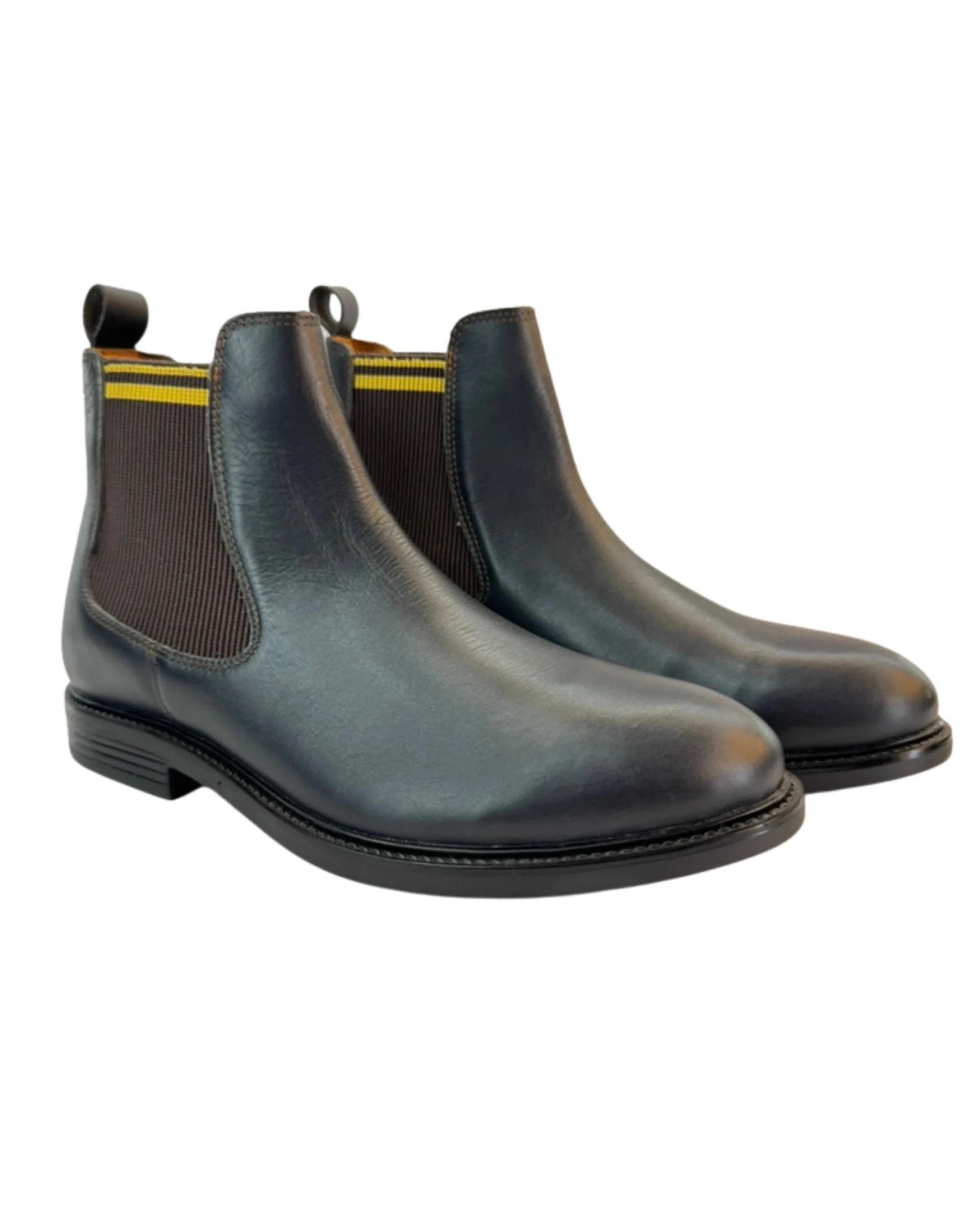 Shoe 10.3 Classic Chelsea Boots for Men - Image 1
