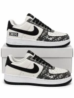 Monogram Contrast Low-Top Sneakers - Image 5