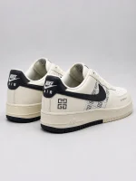 Signature Print Low-Top Sneakers - Image 4